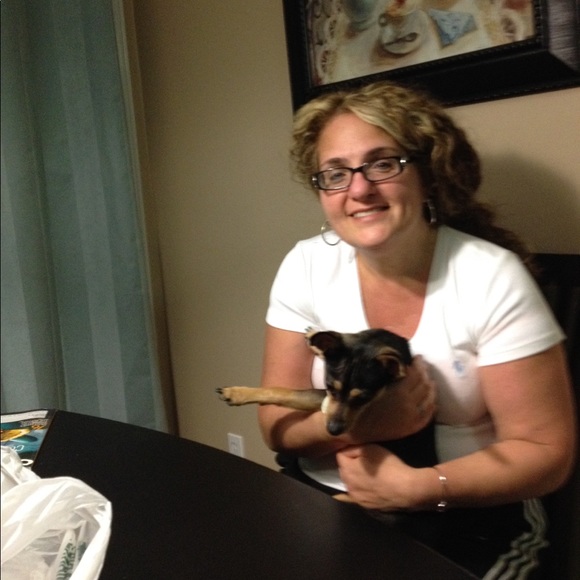 Meet your Posher, Daniela - Picture 1 of 1